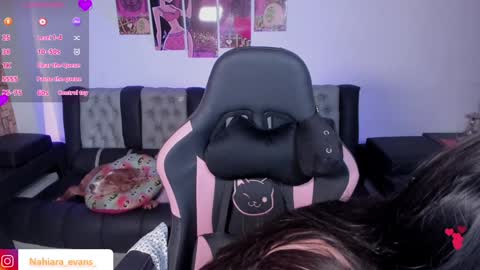 Snapshot of nahiara_evans_ chatting on 12.21.24 NAHIARA EVANS online show from 12.21.24