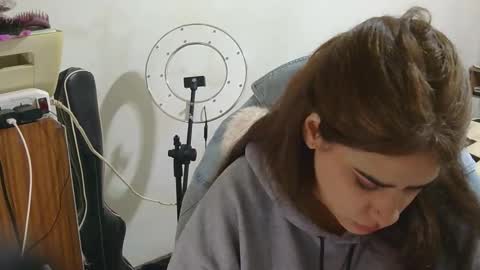 nahiarabiel online show from 10.29.25