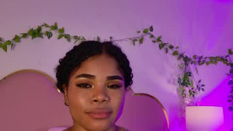 NahiaraReina  online show from 05.24.26