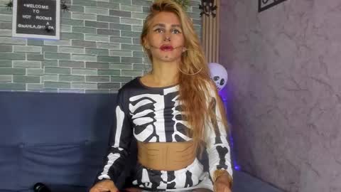 Snapshot of nahlaghaada chatting on 11.01.25 Nahla online show from 11.01.25