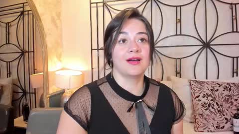 Snapshot of nahomi_sweett chatting on 09.25.25 Nahomi online show from 09.25.25