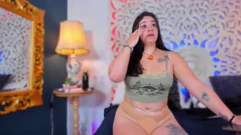 Nahomi  online show from 12.01.25