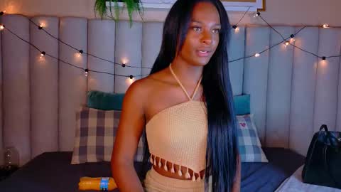  VICTORIA  online show from 11.19.25