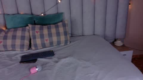  VICTORIA  online show from 04.02.26