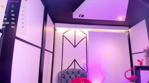 Nahomi online show from 12.23.25