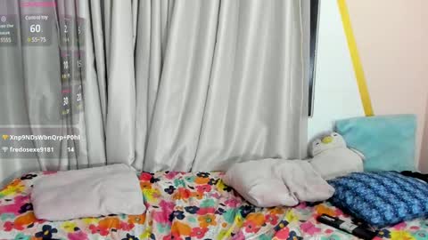 Nahomy online show from 12.04.24