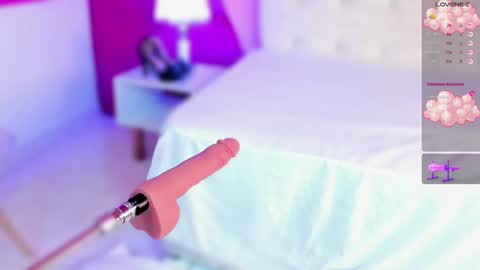 Snapshot of nahomyroberts chatting on 01.11.25 Nahomy Roberts online show from 01.11.25