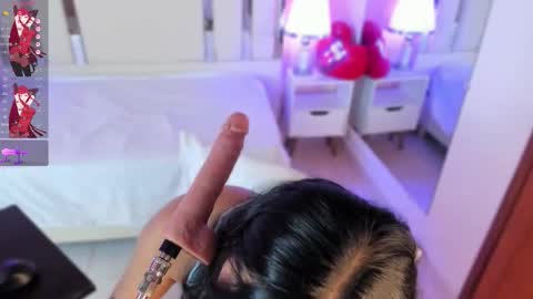 Snapshot of nahomyroberts chatting on 10.06.25 Nahomy Roberts online show from 10.06.25