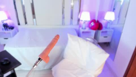 Snapshot of nahomyroberts chatting on 11.03.25 Nahomy Roberts online show from 11.03.25