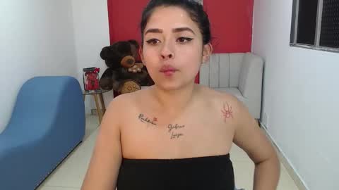 naia_sweetsex online show from 10.23.25