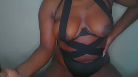 naiebony online show from 02.16.26