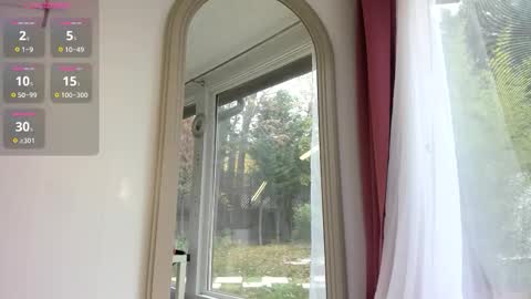 Snapshot of naila18 chatting on 10.26.25 Naila online show from 10.26.25