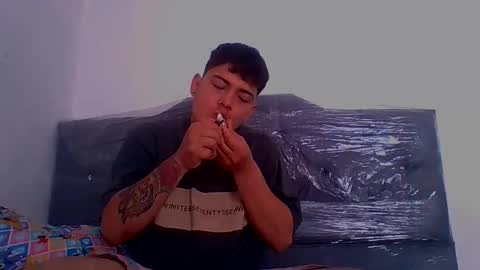 naisha and axel2 online show from 02.07.26