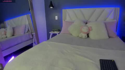 Naisha Ford online show from 03.06.26