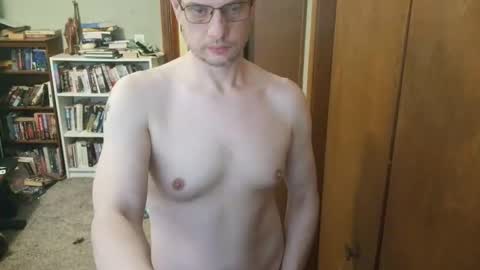 Snapshot of nakedcav chatting on 05.03.26 NakedClown online show from 05.03.26