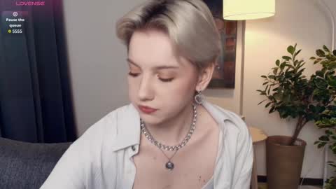 Kate online show from 11.30.25