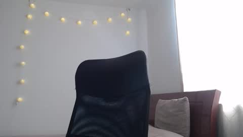 Snapshot of nala_foster chatting on 10.27.25 Nala online show from 10.27.25