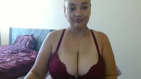 Nala Thickk online show from 12.22.24