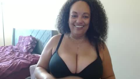 Nala Thickk online show from 12.28.24