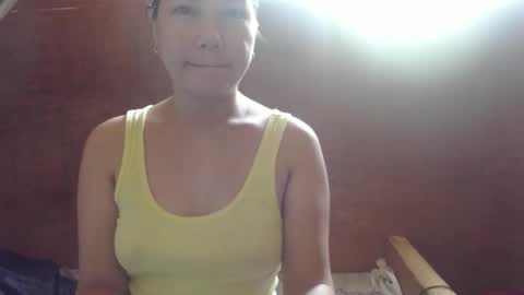 Snapshot of nami0784 chatting on 10.20.25 IamYourSafeHaven online show from 10.20.25