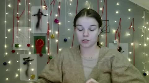 Nana online show from 11.18.25