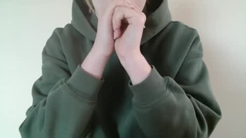 Nana online show from 04.08.26