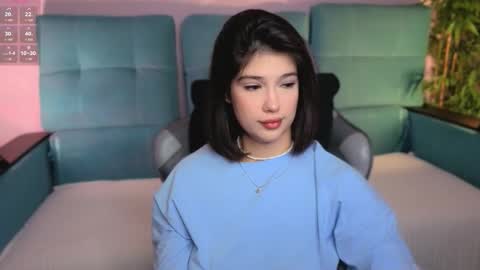 Snapshot of nanami_v02 chatting on 10.12.25 Maeve online show from 10.12.25