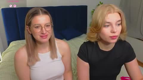 Snapshot of nanami_v02 chatting on 10.17.25 Maeve online show from 10.17.25