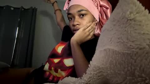 Snapshot of nanaonn chatting on 11.07.25 nanaonn online show from 11.07.25