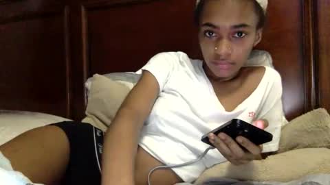 nanaonn online show from 11.25.25