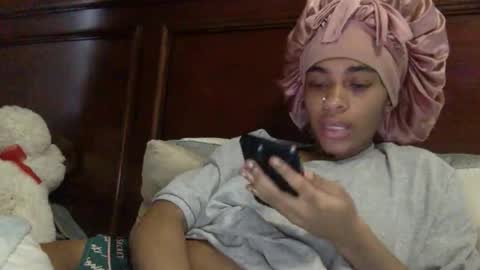 nanaonn online show from 02.04.26