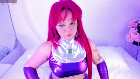 NanaOsaky online show from 11.26.25