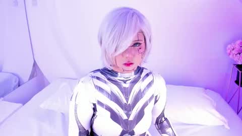 NanaOsaky online show from 12.05.25