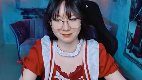 Snapshot of nancymartinez chatting on 10.11.25 nancymartinez online show from 10.11.25