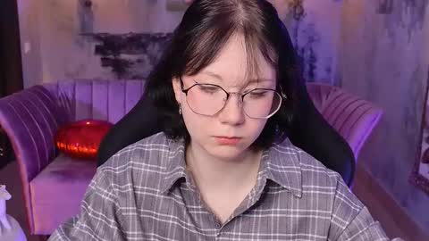 Snapshot of nancymartinez chatting on 10.17.25 nancymartinez online show from 10.17.25