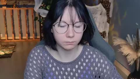 Snapshot of nancymartinez chatting on 10.29.25 nancymartinez online show from 10.29.25