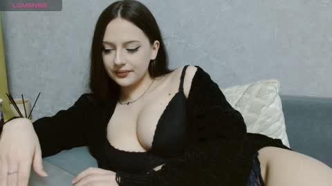 Snapshot of nancymur chatting on 05.15.26 Nancy online show from 05.15.26