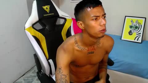 Snapshot of nando_col chatting on 10.25.25 nando_col online show from 10.25.25