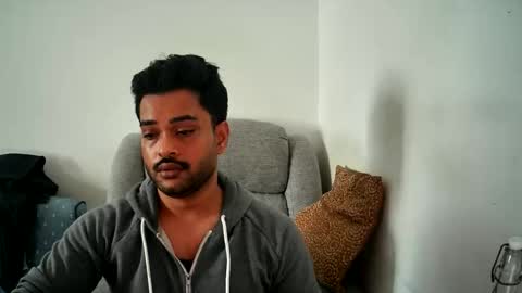 naniii2 online show from 10.26.25