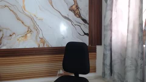 Snapshot of nanis_milf chatting on 10.22.25 nanis online show from 10.22.25