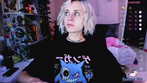 Monday-Friday 12-4 AM and 6-9 AM New York time online show from 10.18.25