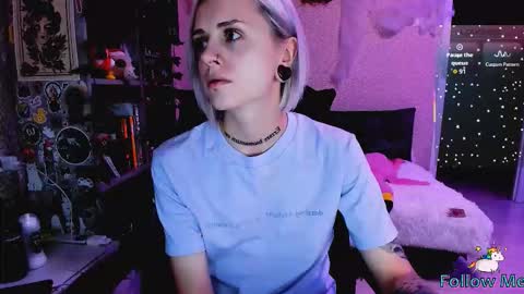 Monday-Friday 12-4 AM and 6-9 AM New York time online show from 11.01.25