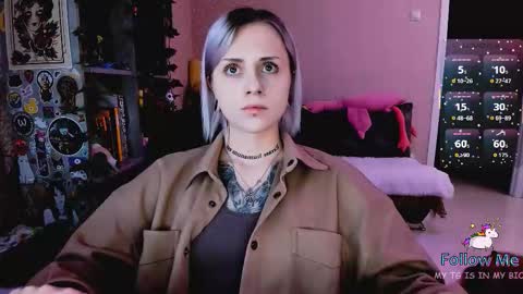 Monday-Friday 12-4 AM and 6-9 AM New York time online show from 01.12.26