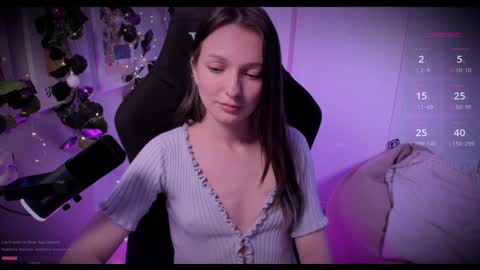 Snapshot of nannoyou chatting on 01.09.25 NannoNancy online show from 01.09.25