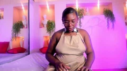 nanymoreno online show from 11.18.25