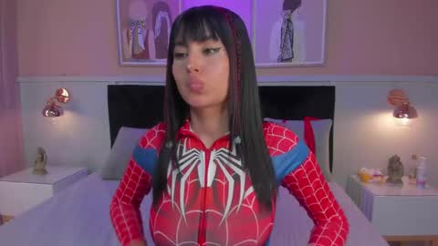 Naoko online show from 01.06.25