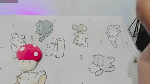 Snapshot of naoko_uwu chatting on 05.19.26 Naoko online show from 05.19.26