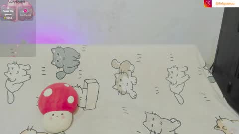 Snapshot of naoko_uwu chatting on 05.25.26 Naoko online show from 05.25.26