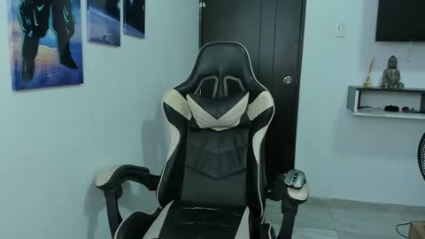 Snapshot of naomi_berckley chatting on 10.09.25 naomi_berckley online show from 10.09.25