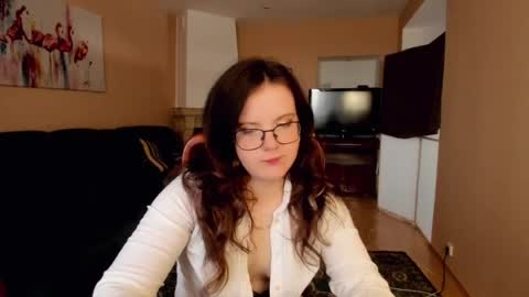 Snapshot of naomi_di chatting on 07.15.26 naomi_di online show from 07.15.26